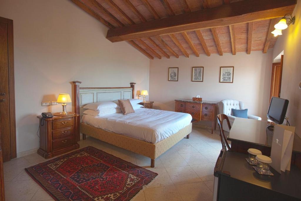 Castello Delle Serre 라폴라노테르메 객실 사진